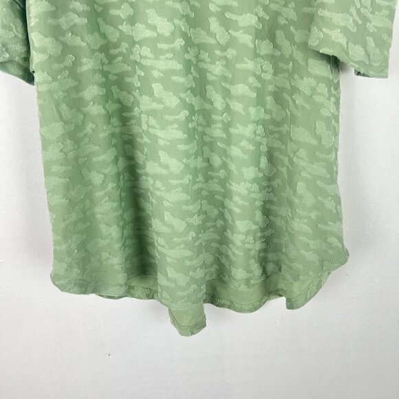 NWOT Stitch Fix Kaileigh Valette Back Detail Cold Shoulder Knit Top Size Medium - Picture 3 of 10